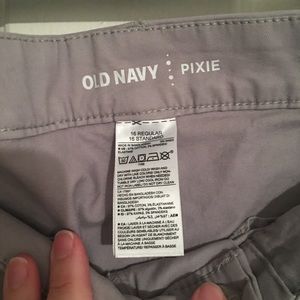 Old Navy Pants - Old Navy pixie pant Old Navy Pants - Old Navy pixie pant